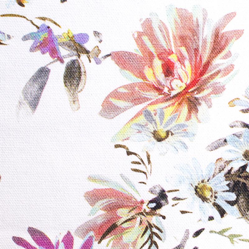 povlak FLORA pastelové květy bílopastelová dekorační povlak na polštářek s pastelovými květy, tištěný vzor je na obou stranách stejný 8086L