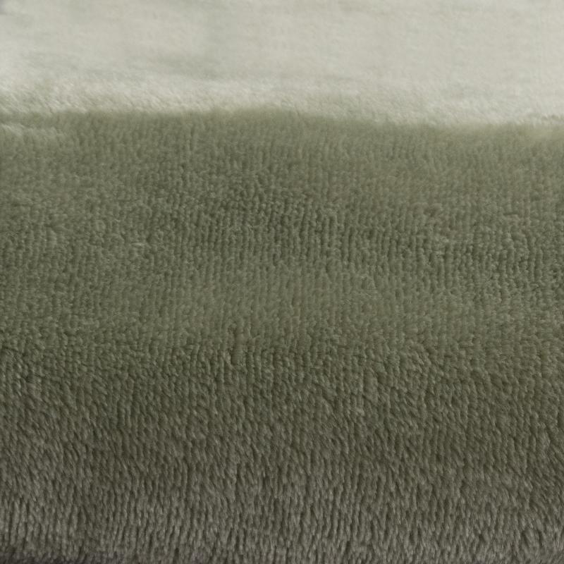 povlak DELI olivová jednobarevný plyšový povlak na polštářek v zelené barvě 13486L
