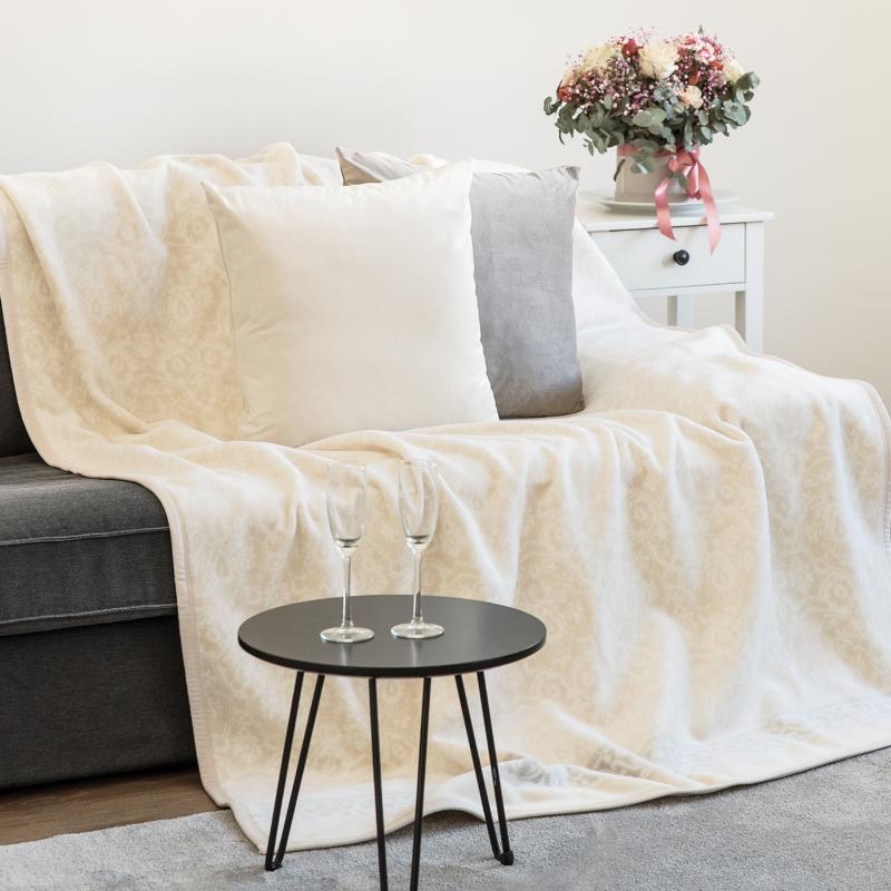 pléd VELURO vzor smetanová smetanový pléd s elegantním zámeckým vzorem, deka typu larisa 16099L