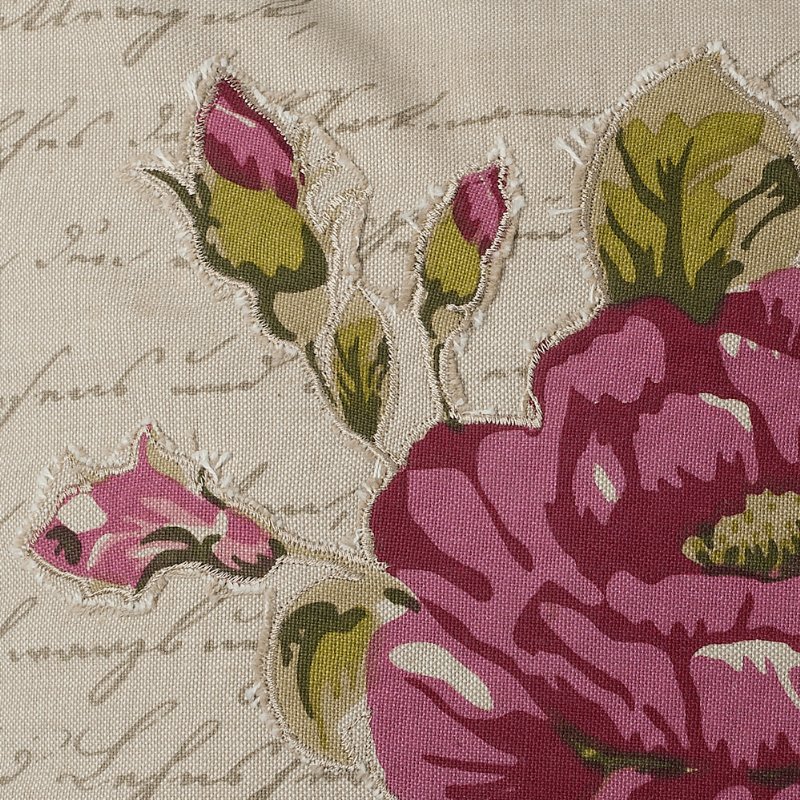 povlak FLORA květina lněná+lněná dekorační povlak na polštářek s nášivkou a potiskem květiny s ozdobným okrajem, který po obvodu tvoří krátké třásně, zadní strana bez vzoru v barvě podkladu 4917L